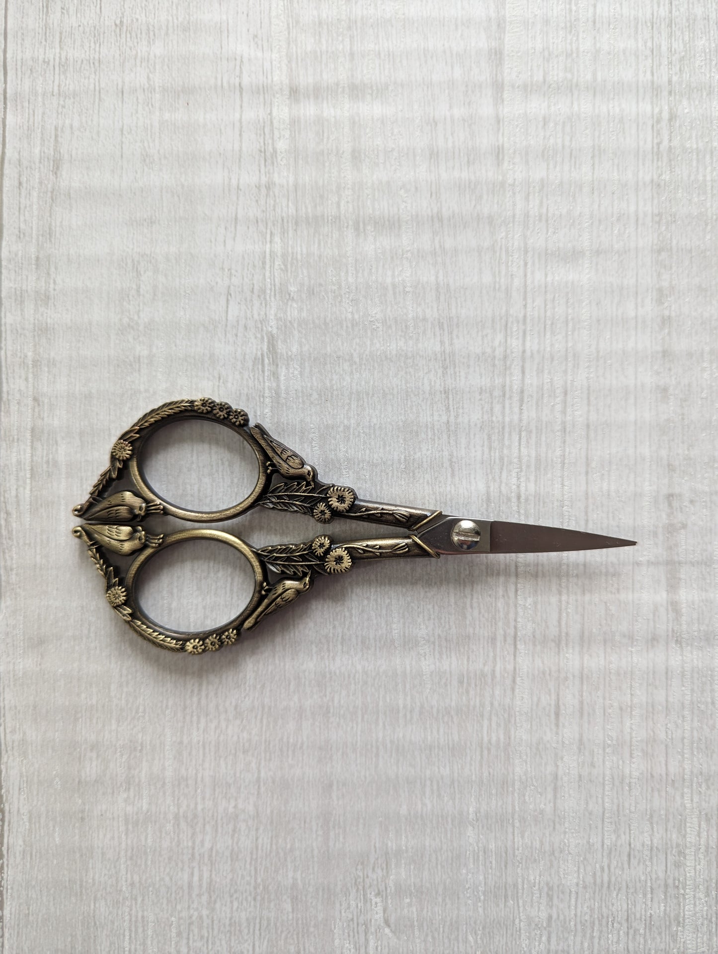 Aged Bronze Vintage inspired scissors