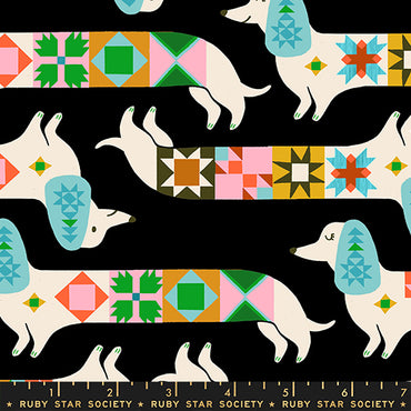 Quilty Dog in Soft Black - 1-800-Notion
