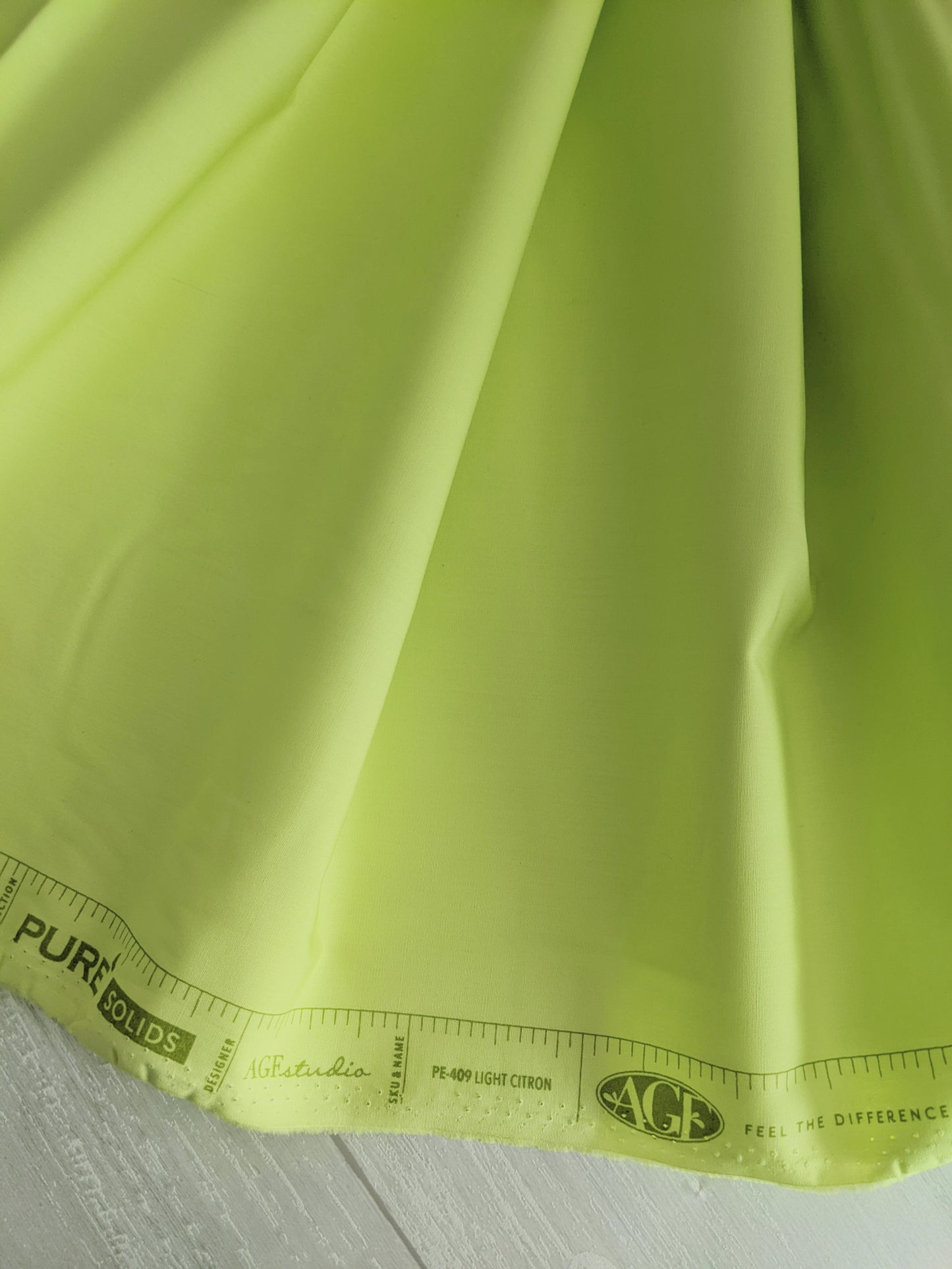 AGF Pure Solids - Light Citron