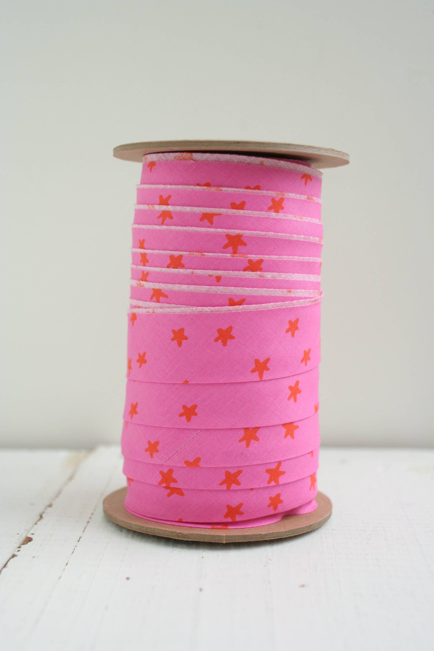 2.5" Bias Quilt Binding- Starry Vivid Pink Bessie Pearl - BTY