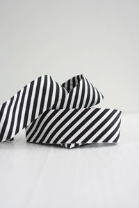 2.5" Bias Quilt Binding – Black Stripe Bessie Pearl - BTY