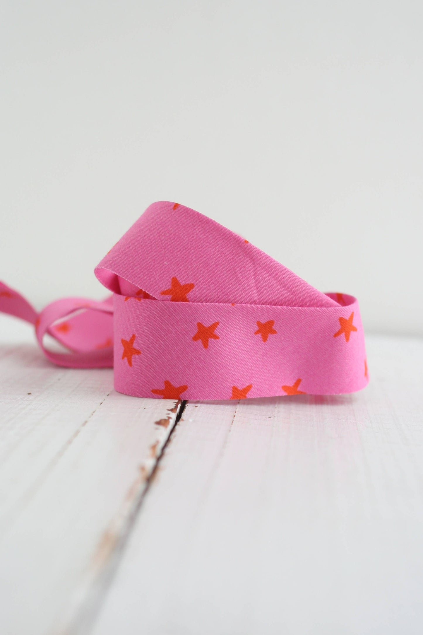 2.5" Bias Quilt Binding- Starry Vivid Pink Bessie Pearl - BTY